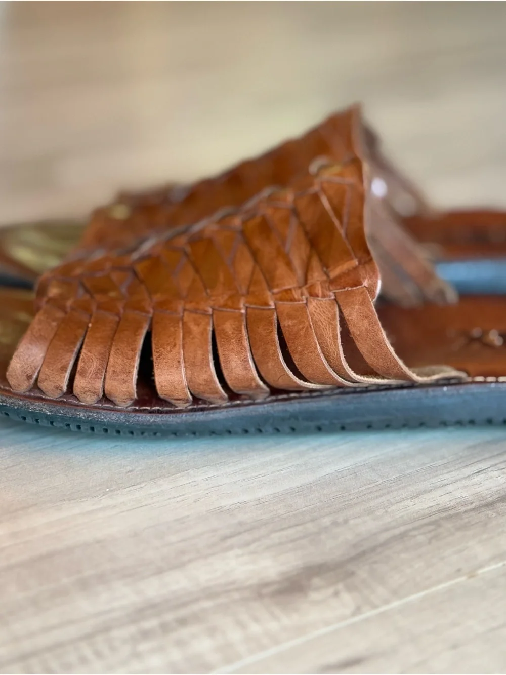 GBX Men’s Woven Leather Slide Sandals